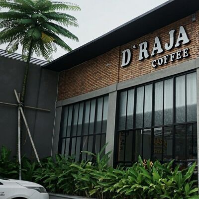 D'Raja Coffee, Gatot Subroto