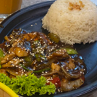 Nasi Ayam Lada Hitam